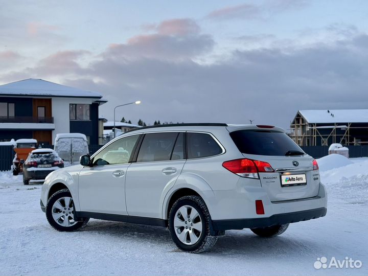 Subaru Outback 2.5 CVT, 2011, 239 000 км