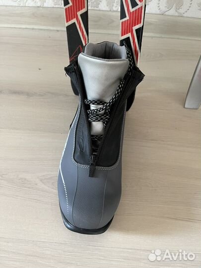 Беговые лыжи