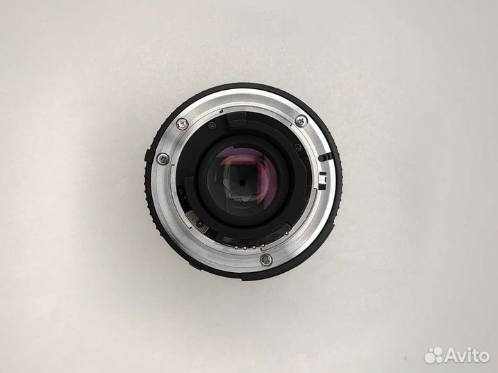 Объектив Nikon Nikkor 50mm f/1.8 D