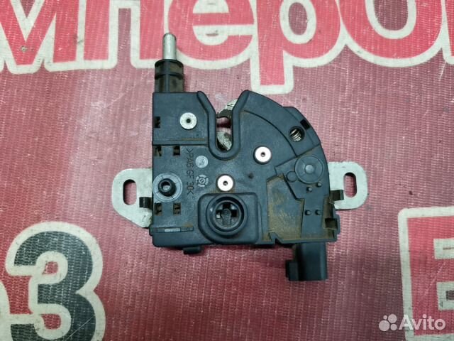 Замок капота Ford Focus