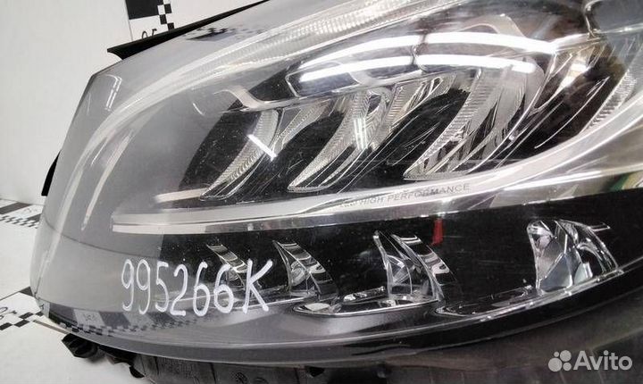Фара левая Mercedes-Benz C-Class
