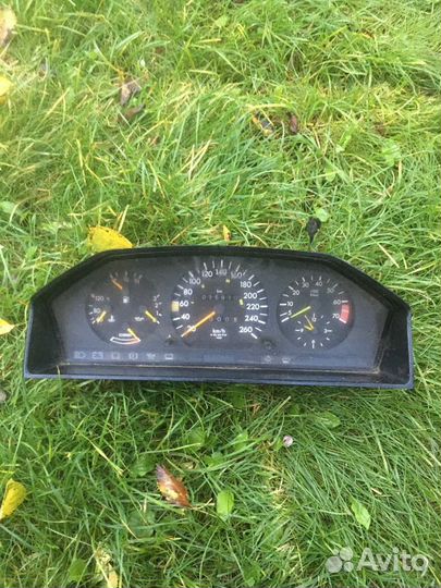 Панель щиток приборов мерседес w124