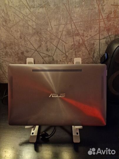 Планшет на windows Asus (i7, 4/128Gb)