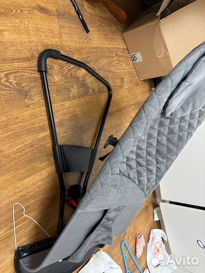 Шезлонг для новорожденных