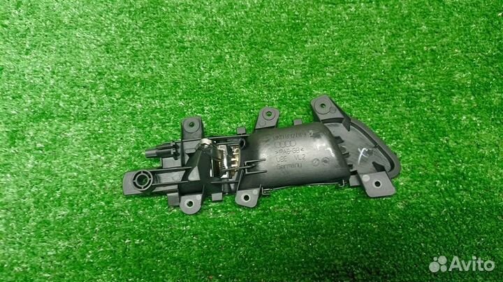 Ручка двери передней внутренняя левая Audi A4 B8