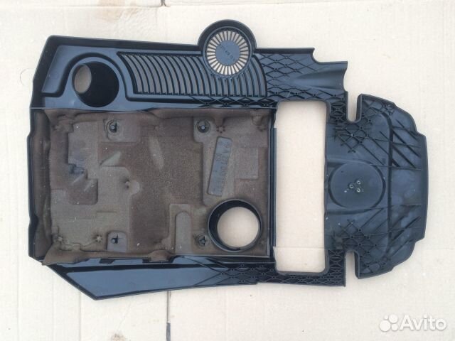 Крышка двигателя декоративная Mercedes-Benz