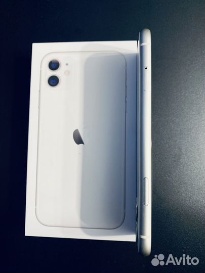iPhone 11, 64 ГБ