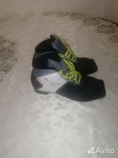 Лыжные ботинки