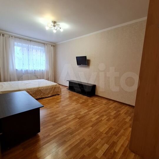 2-к. квартира, 72 м², 2/17 эт.