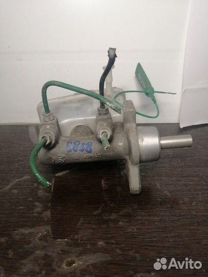 Главный тормозной цилиндр Renault Logan LS0 K7J