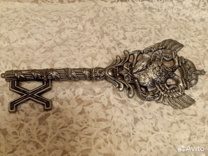 Ключница металлическая