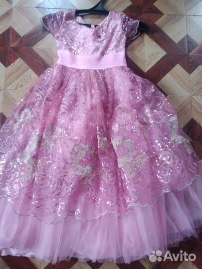 Платье для девочки 134 140