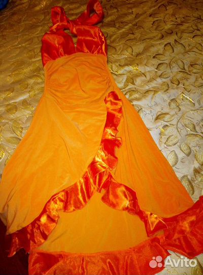 Маски, парики, костюмы