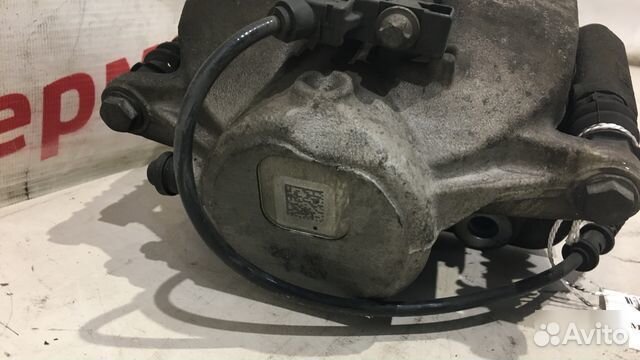 Суппорт тормозной передний правый Mercedes C180