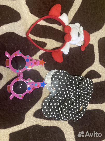 Новогодние атрибуты (маски, очки, ободок)