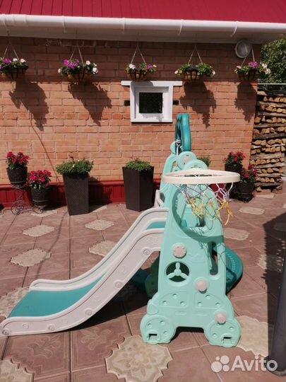 Горка с качелями детская с баскетбольным кольцом