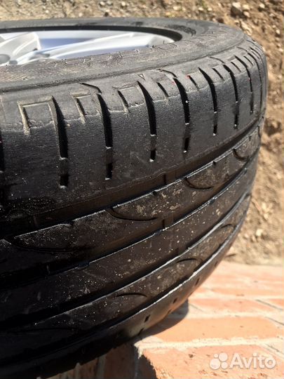 Bridgestone Dueler H/P Sport 235/55 R17 99V