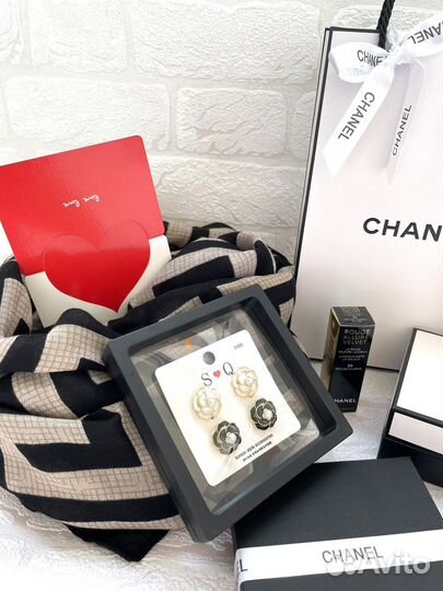 Набор Chanel с помадой