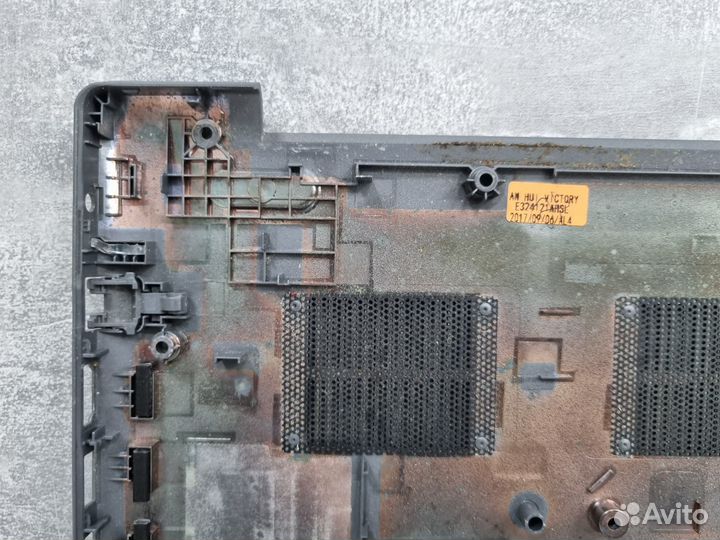 Поддон Lenovo IdeaPad 320-15IAP