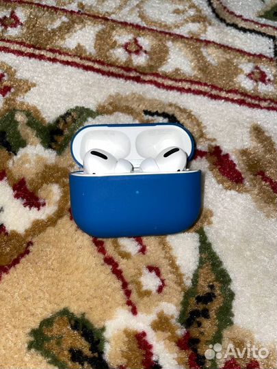 Чехлы на AirPods Pro