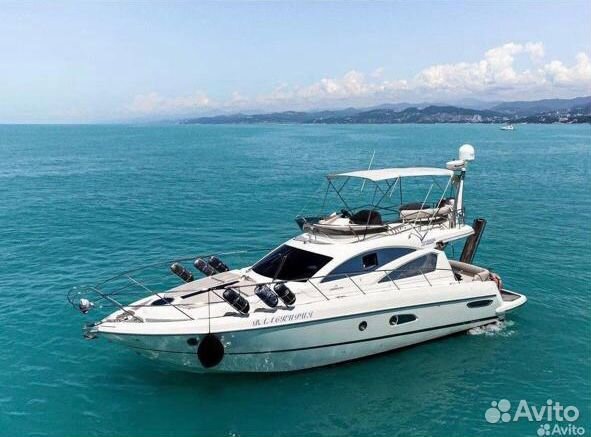 Аренда яхты, морская прогулка в Сочи