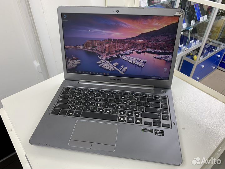Ноутбук Samsung 530U