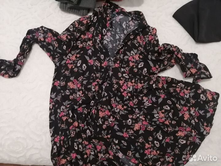 Бесплатно Женские вещи пакетом 42 44