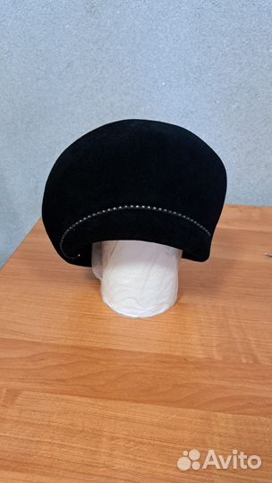 Берет женский