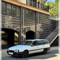 Opel Omega 2.3 MT, 1988, 250 000 км, с пробегом, цена 98 000 руб.