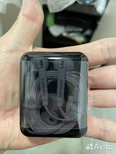 Наушники Samsung galaxy S7 edge