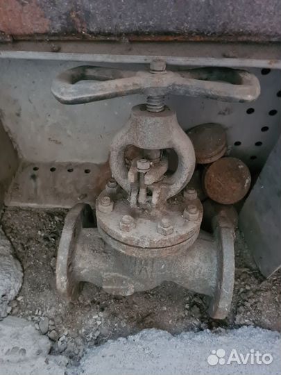 Задвижка водяная