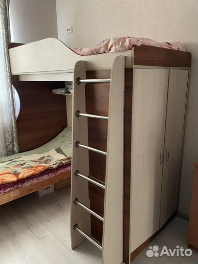 Детский уголок с кроватью