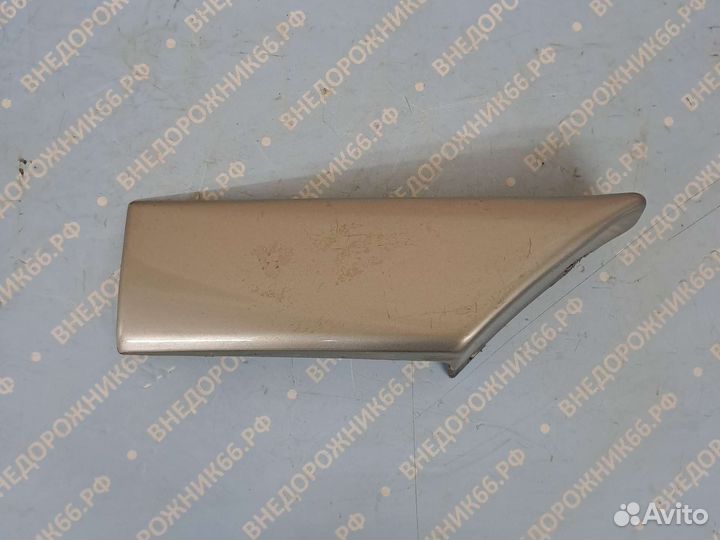 Накладка задняя правая 3дв Pajero 2 97-99