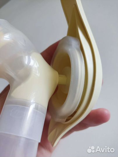 Молокоотсос medela ручной