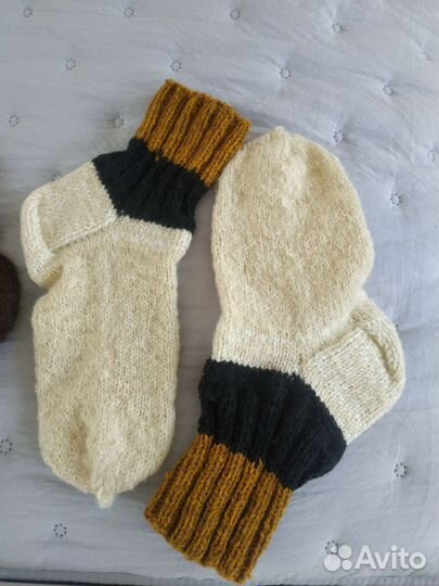 Шерстяные носки и тапочки ручная работа