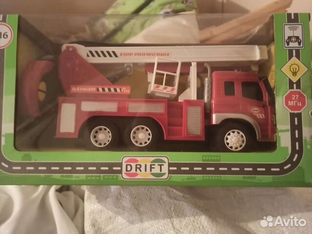 Машина пожарная на радиоуправлении новая