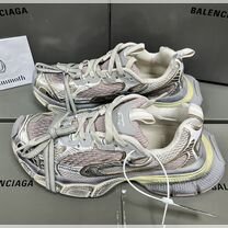 Balenciaga 3 XL beige