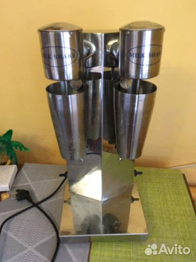 Миксер для молочных коктейлей бу