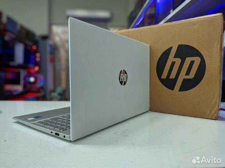 Ноутбук HP Intel Core i5 8 гб DDR4