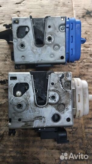 Замки двери передние правый ауди а-4. Б-5