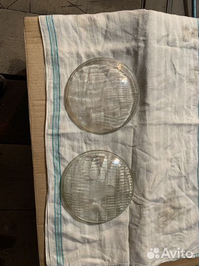 Стекло фар Волга 24