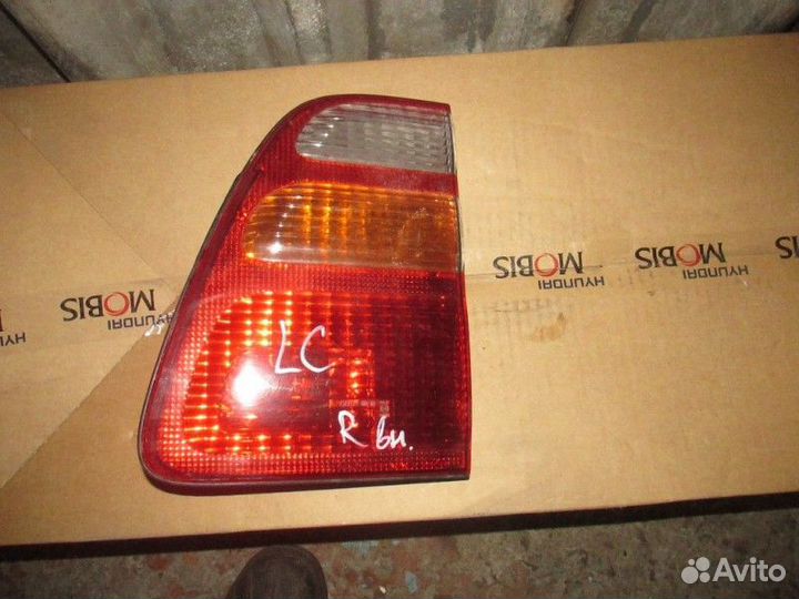 Фонарь задний правый Toyota Land Cruiser (100)
