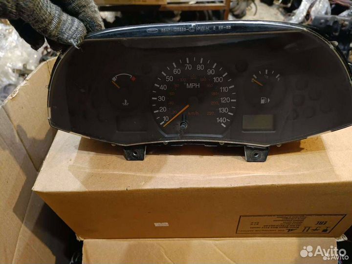 Панель приборов (щиток) Ford Focus рест