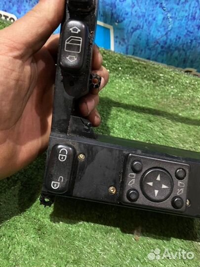 Блок управления стеклоподъемниками Mercedes-Benz