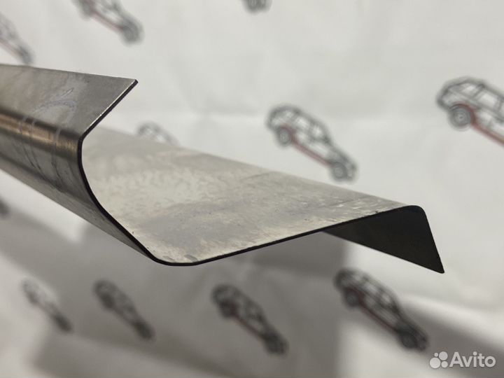 Toyota Hilux surf пороги + усилители комплект