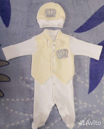 Комплект на выписку для мальчика новый