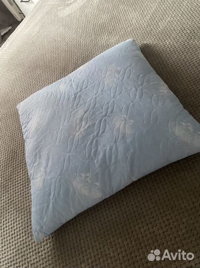 Подушка 70х70