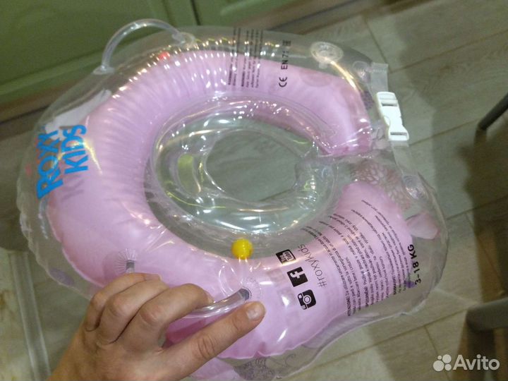 Надувной круг на шею