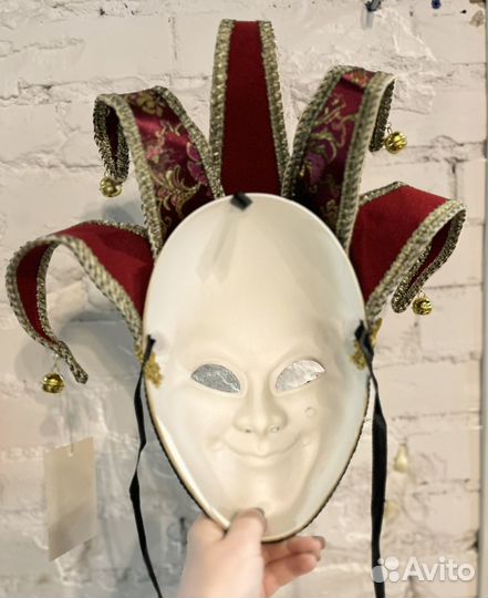 Маска театральная