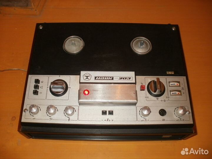 Пишущий катушечный магнитофон 